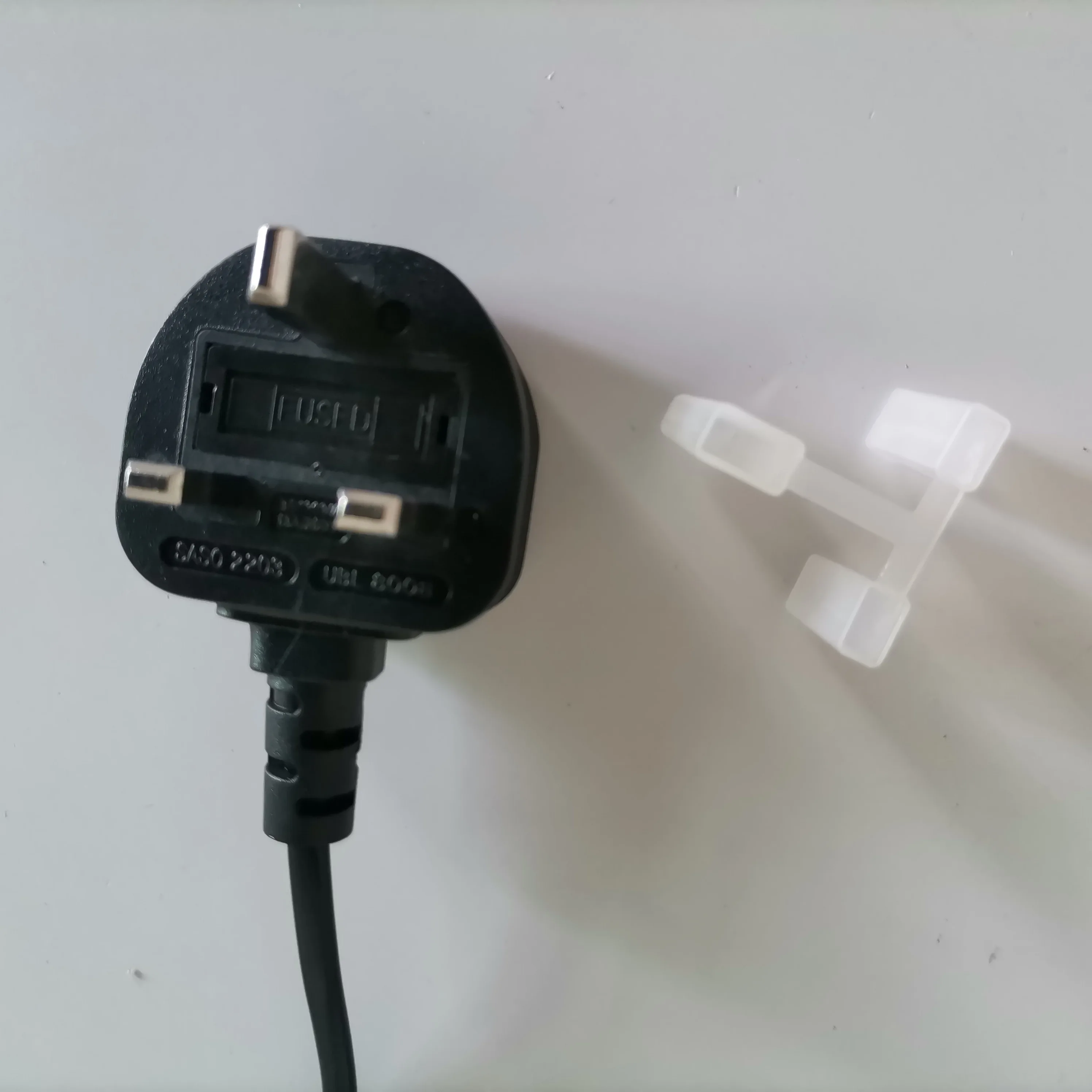 Invero Cavo Per Caricabatterie Da Rete Cavo A 3 Perno Regno Unito Cavo IEC C7 Figura 8 0.5M Piombo Nero - Foto 6