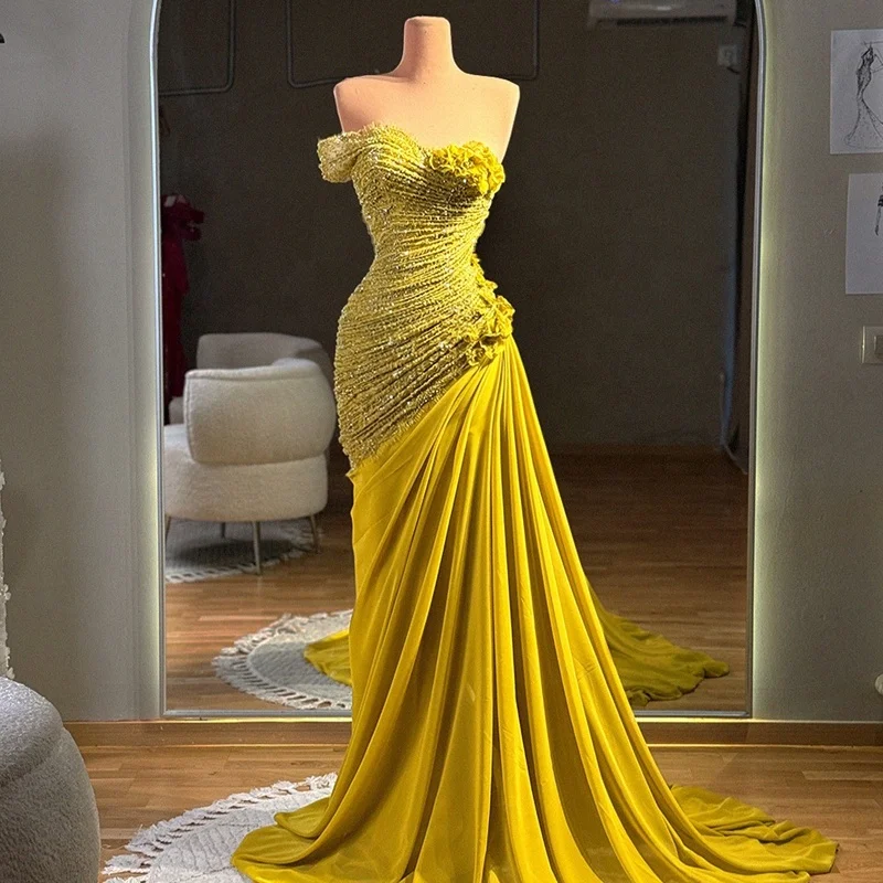 Customized Luxury Bead Lace Saudi Evening Dresses Sleeveless Formal Gowns  Arabic Plus Size Women Gowns