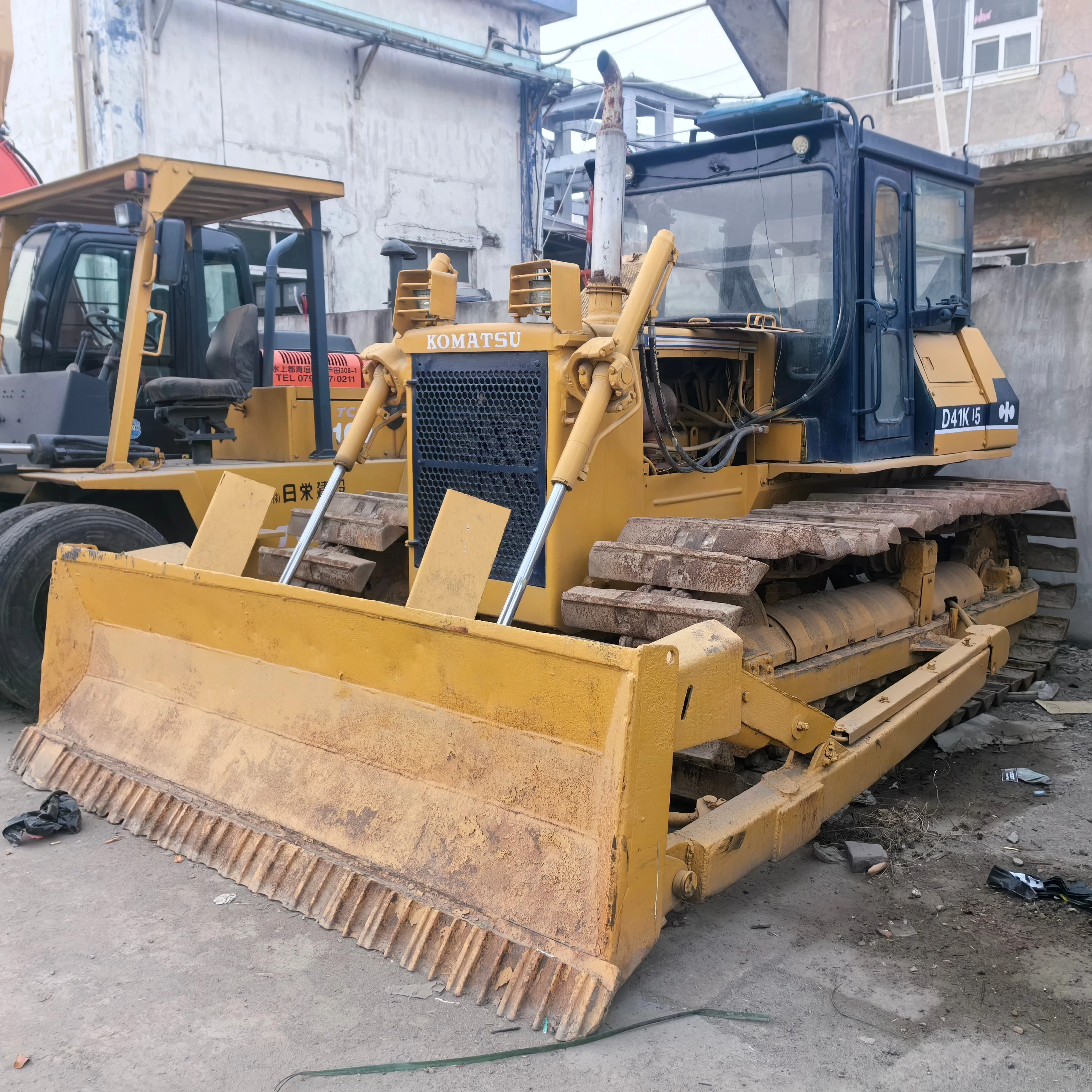 コマツ ブルドーザー型 ホイルローダー型 陶器製 焼酎 セット非売品 コマツ ブルドーザー型 ホイルローダー型 陶器製 焼酎 セット非売品