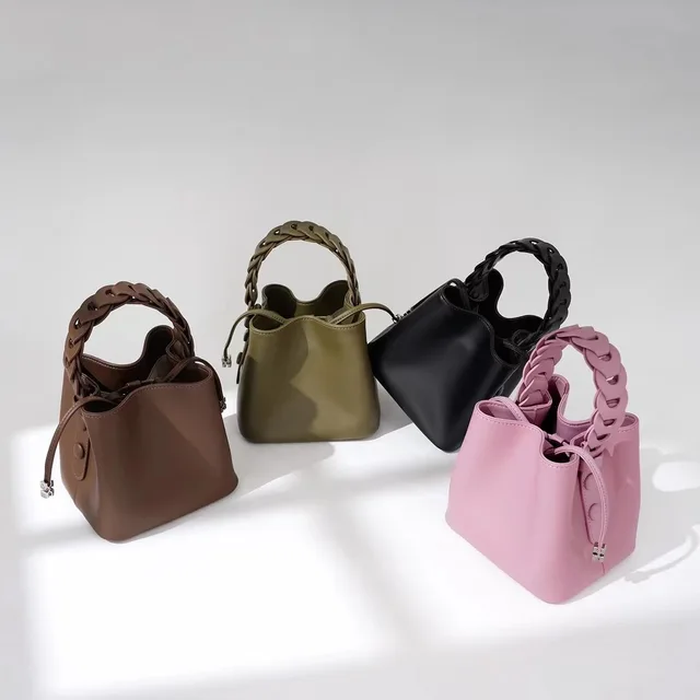 New Versatile Leather One Shoulder Crossbody Elegant Handbag