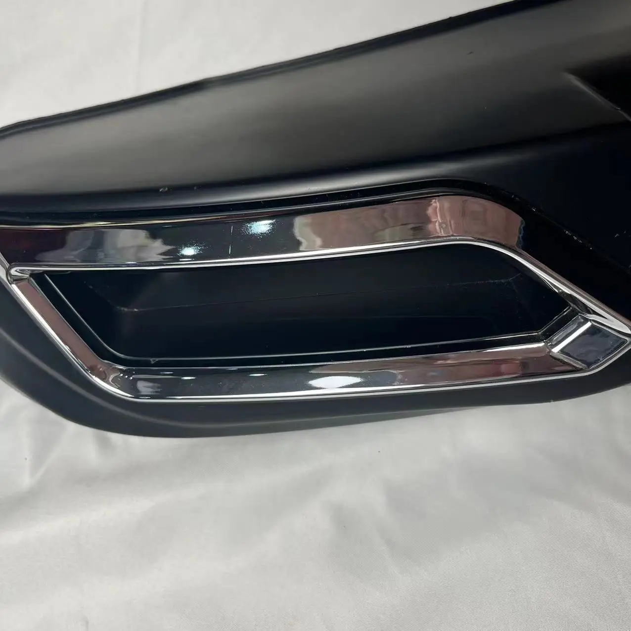 Modified Plastic Auto Back Splitter Exhaust Spoiler Lip for Skoda Rapid