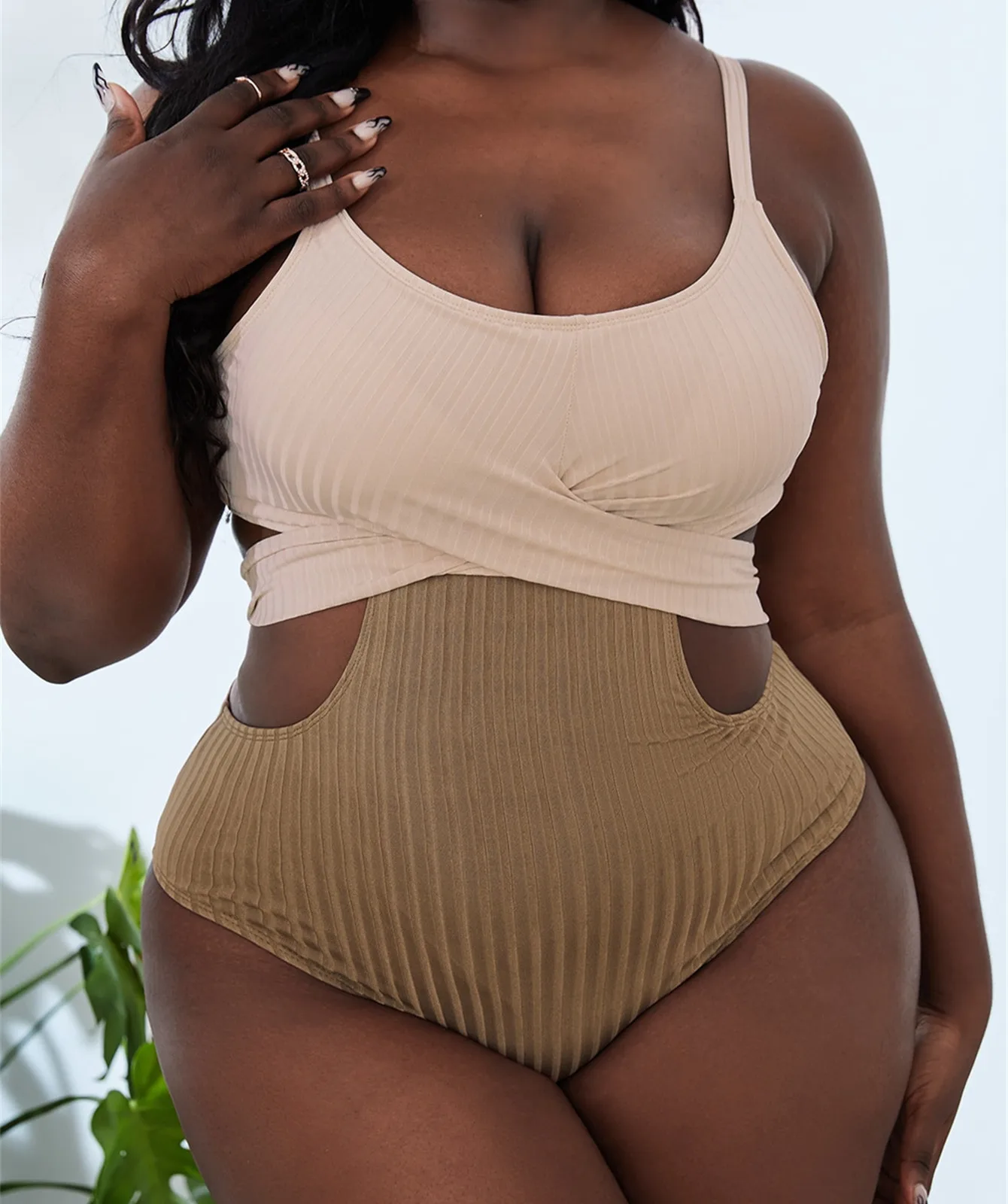 Plus-Size Condole Belt Strapless Swimsuit Printed Strip Support Breast Pad  Split Swimsuit Bikini - China Swimsuit and Beachwear price