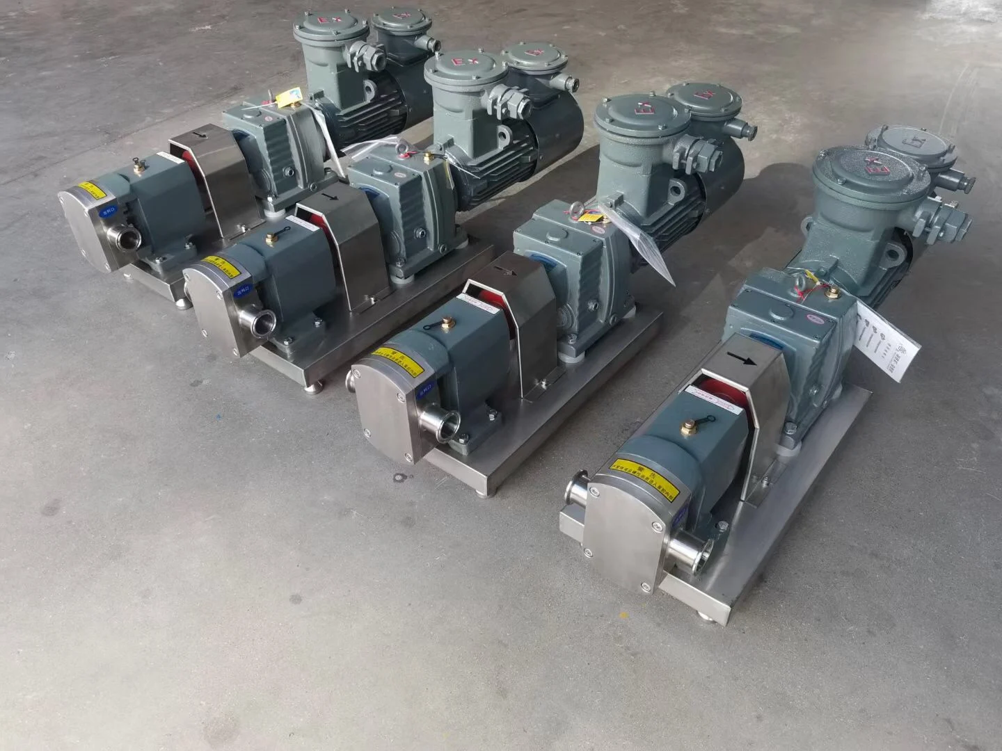 sanitary milk pump.jpg