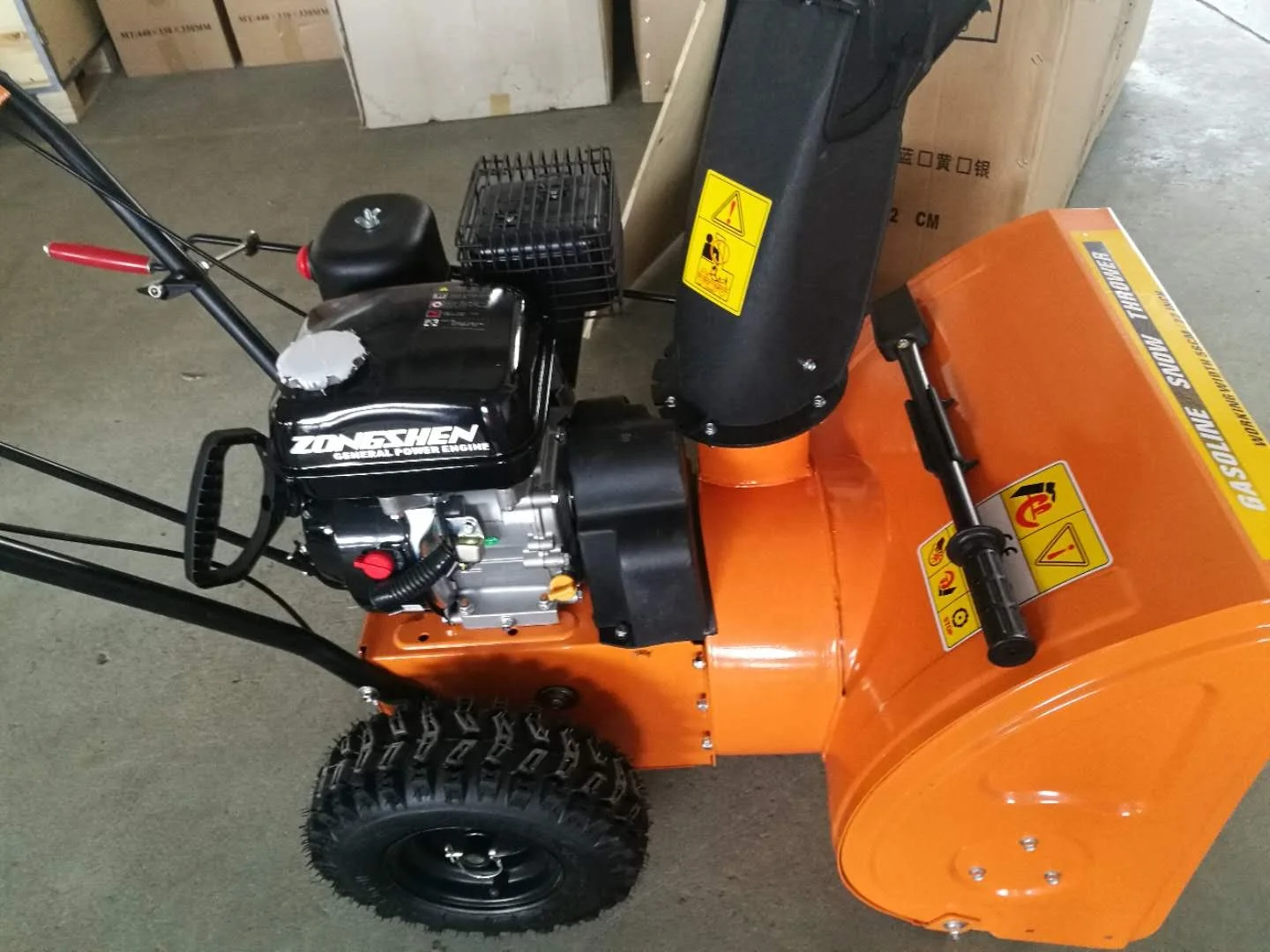 
 Мотоцикл ATV, лидер продаж! 6.5HP CE утвержденный колесный мини-снегоочиститель/метатель  