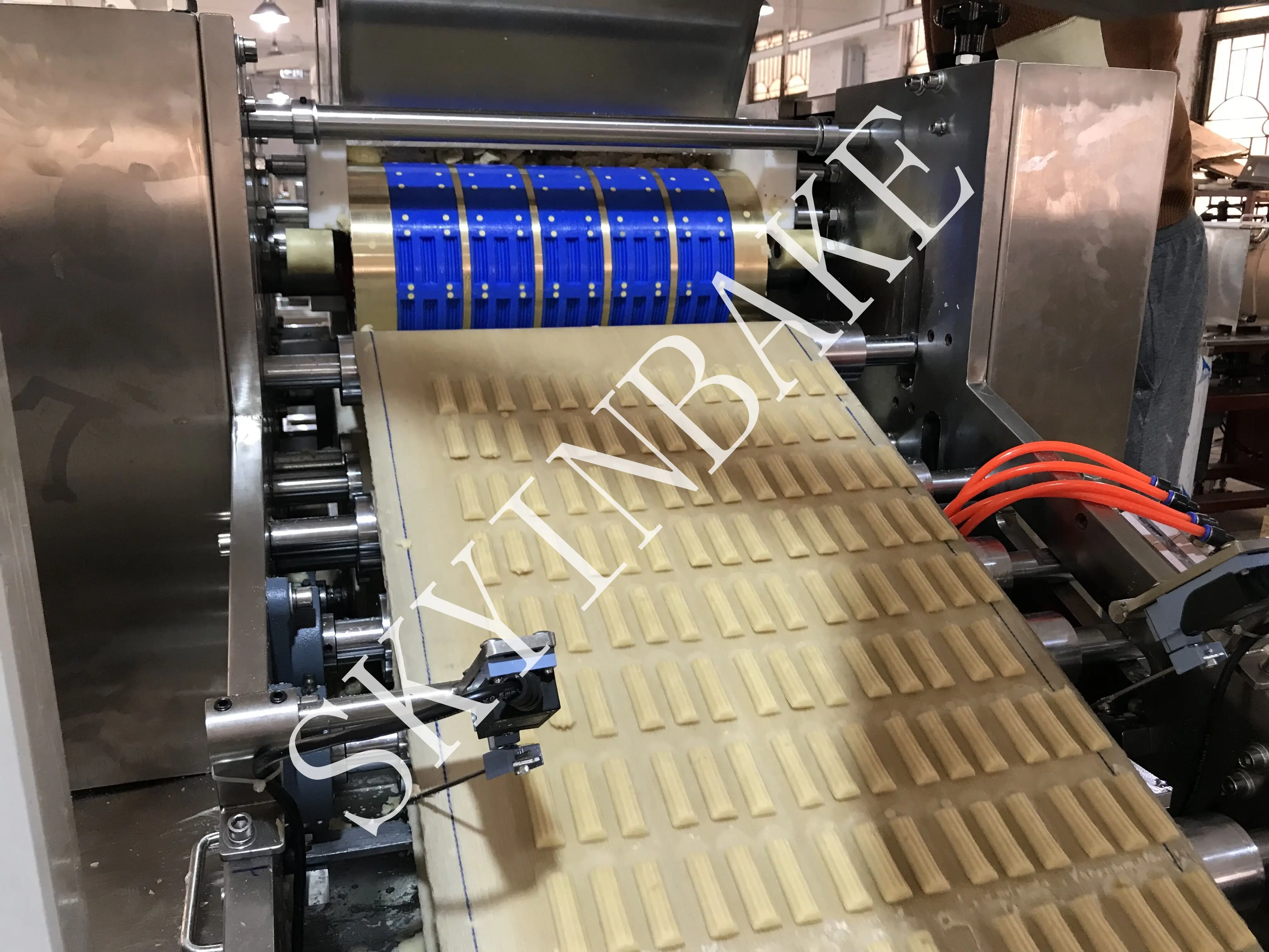 Automatic Machine for Making Biscuit Crackers Small Biscuit Making Machine