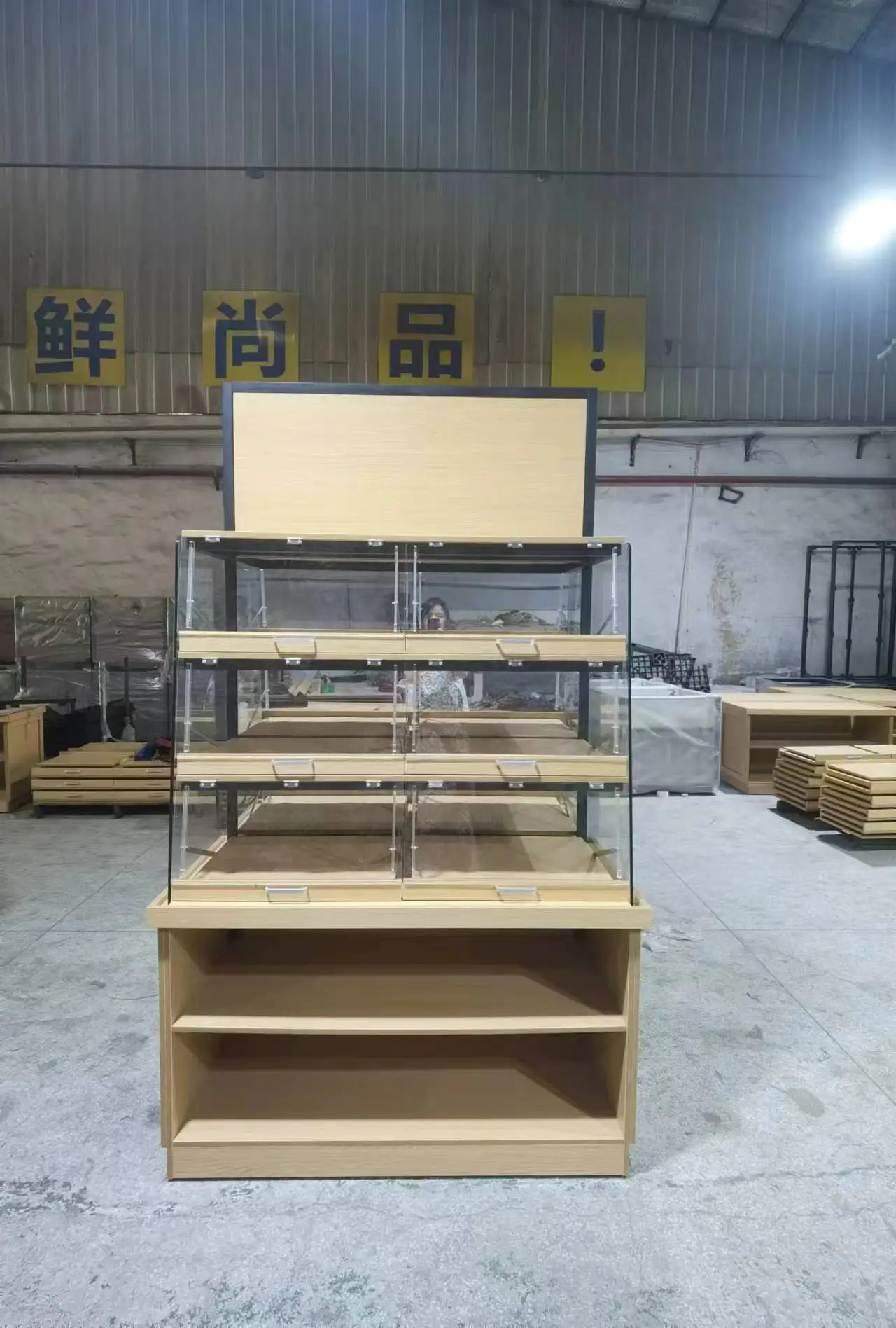 Light Duty Bread Display Shelf Retail Shop Supermarket Shelving Made of MDF Wood and Metal for Bakery Use