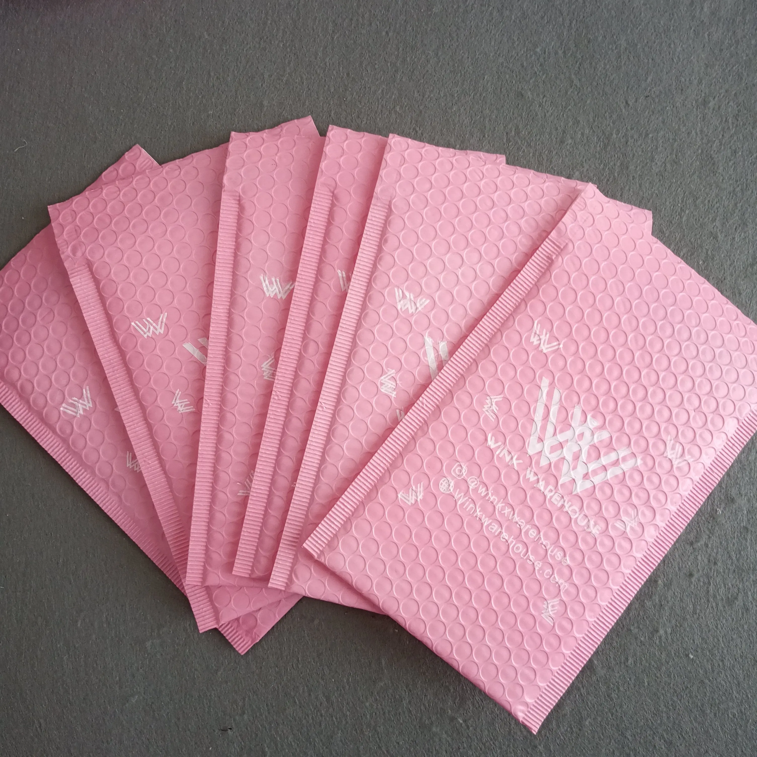 Пластиковые почтовые пакеты для одежды