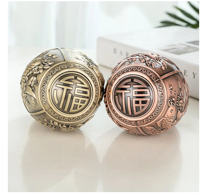 Custom Fish Automatic Toothpick Dispenser Egg Toothpick Holder Box Creative Home Decor National Characteristics Metal Alloy