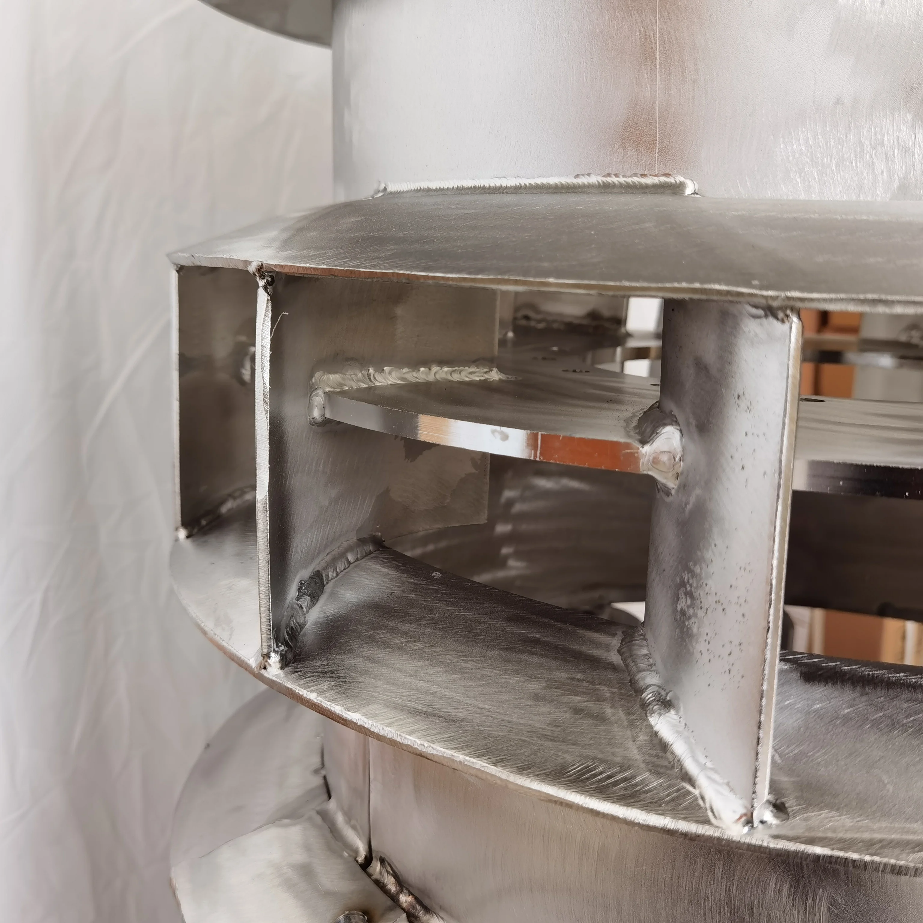 Curved Blade Disc Closure Turbine Agitator for Gas Handling