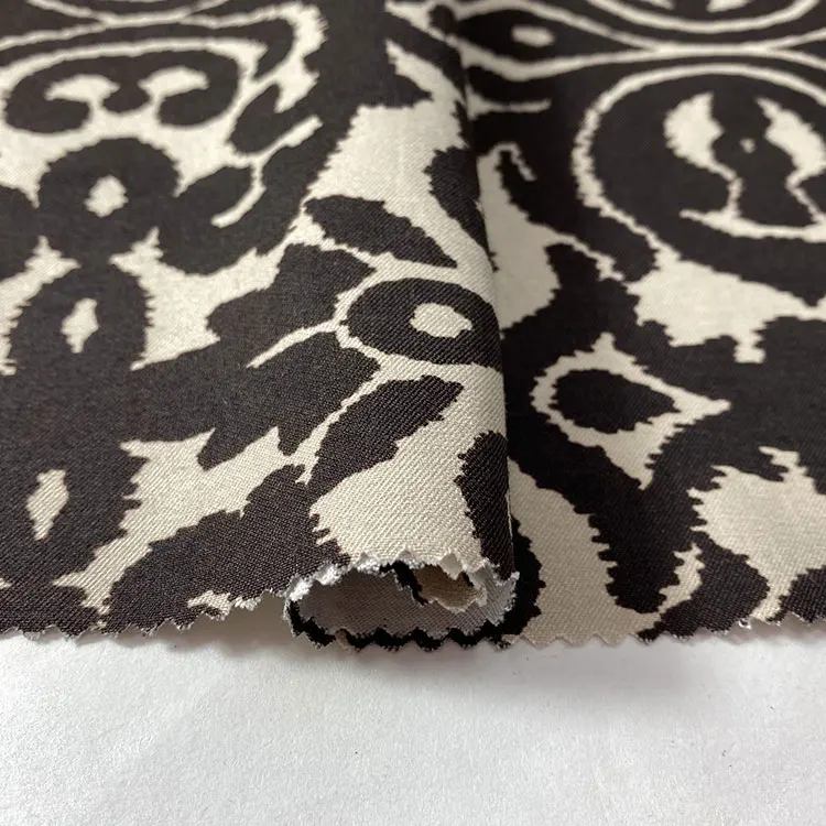 Штаны и брюки из вискозы и нейлона с принтом Harvest