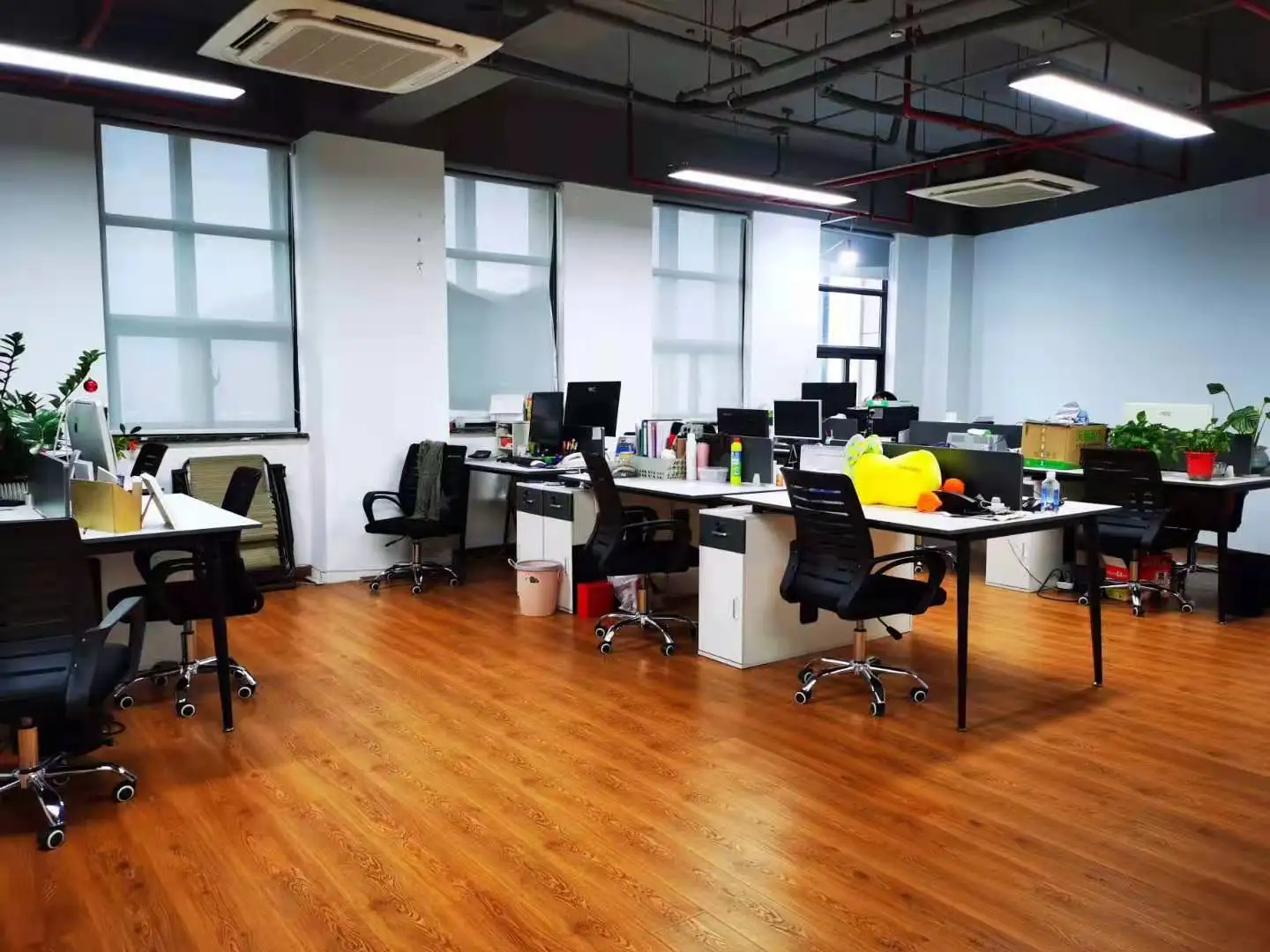 Ningbo Eshine Intelligent Electric Appliances Co., Ltd.