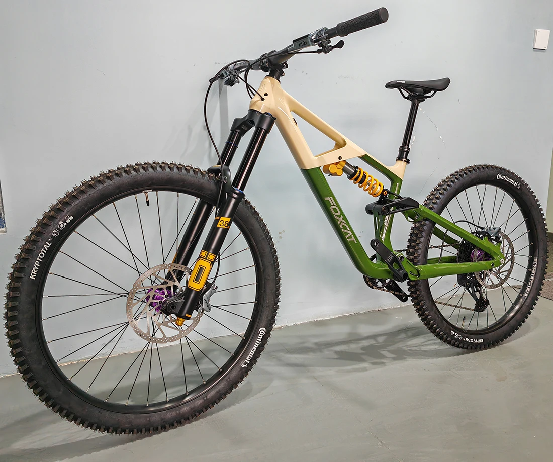 FOXCAT 29インチ ソフトテール マウンテンバイク フルサスペンション