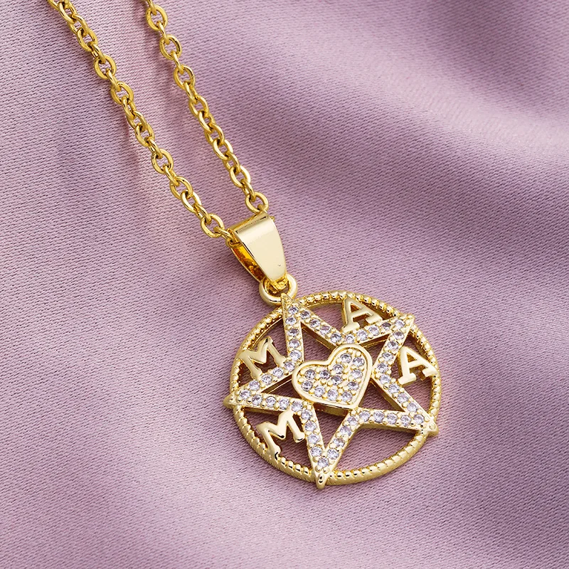 MOM Necklace