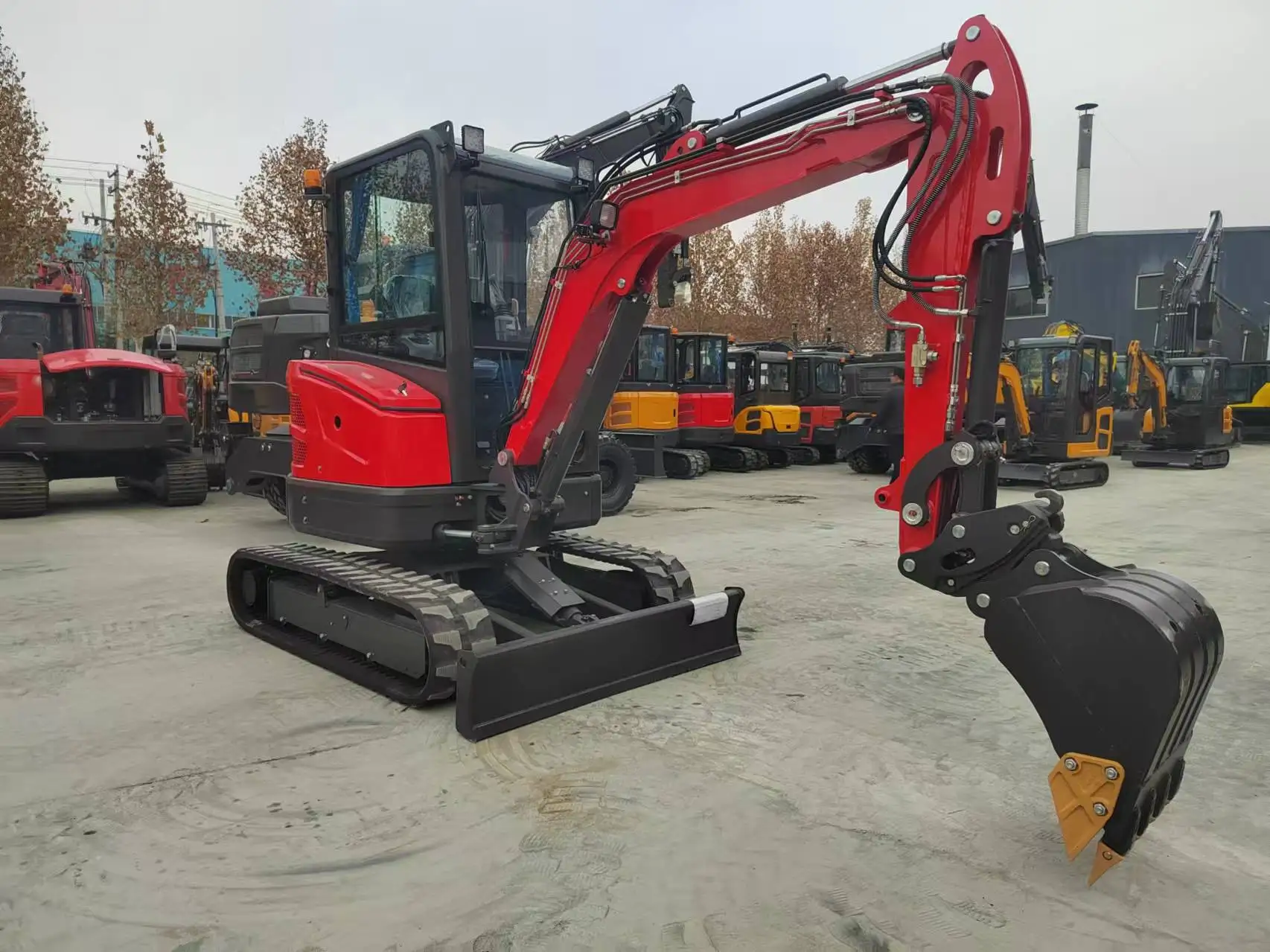 3 Ton 3.5Ton Mini Excavators Crawler Excavator With Attachments