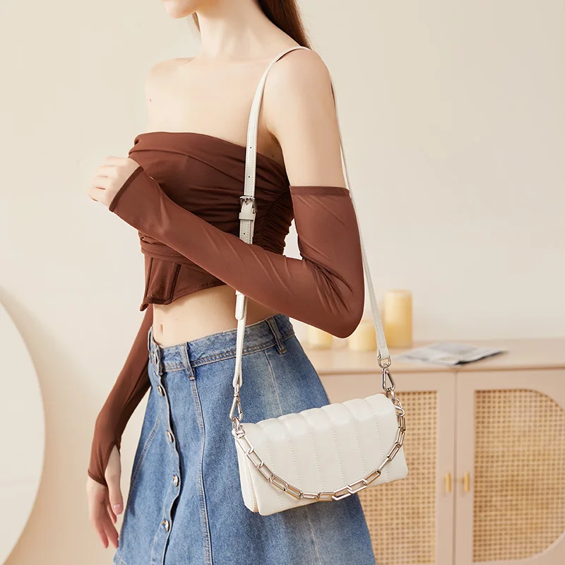 Hot Sale Customize Latest Design Fashion Leather Crossbody Hand Bag for Women’s Saddle Bag Lady Leather Crossbody Shoulder Bag