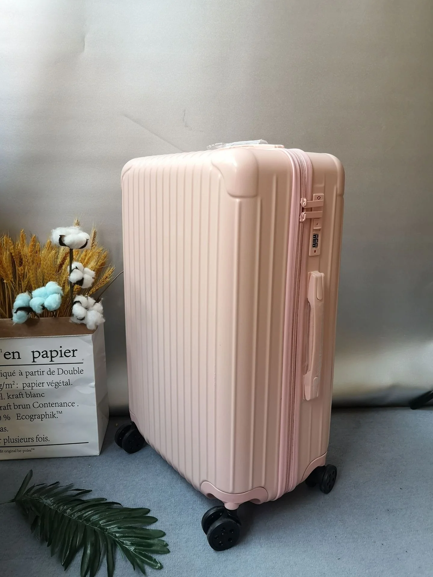 Classic Flat Password ABS Spinner Luggage 20-inch Boarding Case 24-inch Trolley Case Candy Color Student Travel Case Waterproof