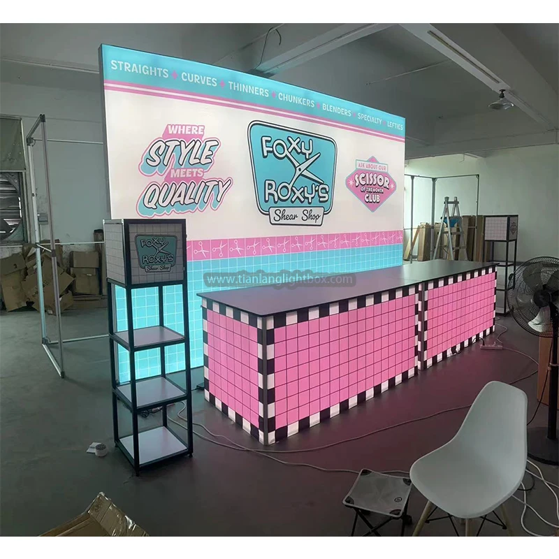8*8ft Výstavní expozice Stojan LED osvětlený Přenosný Opakovatelný Rychlé sestavování Alu Seg Bezrámový svítící box Reklama