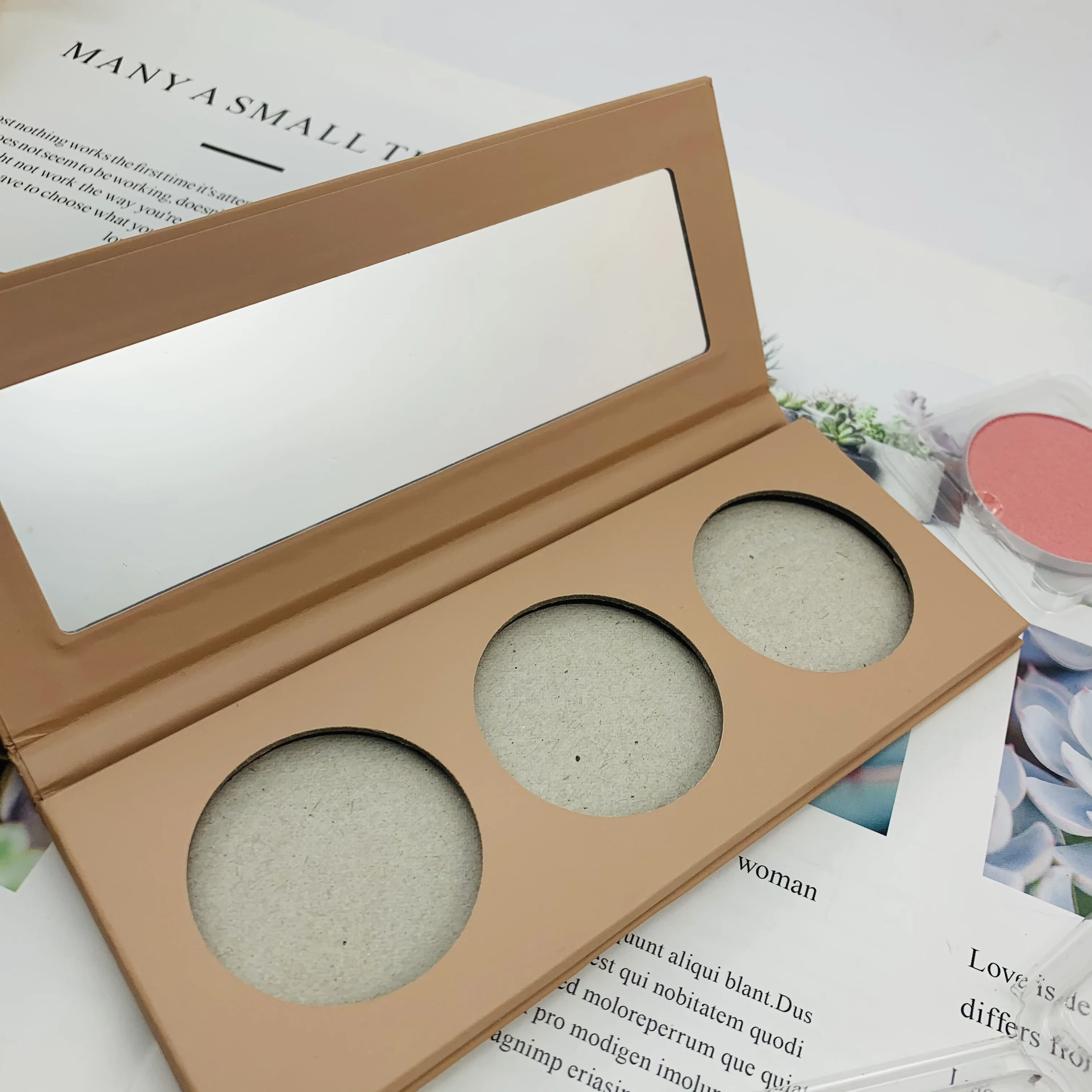 Wholesale Magnetic 4 Holes Bronze Eye Shadow Paperboard Eye Shadow Palette Private Label Design Packaging Custom Buy Wholesale Magnetic 4 Holes Bronze Eye Shadow Paperboard Eye Shadow Palette Private Label Design Eye Shadow