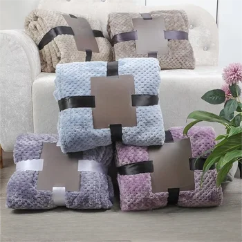 Solid Color Blanket Pair Thickened Pineapple Flannel 100% Polyester Modern Style Knitted for Winter