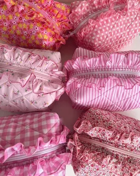 Luxury Cotton Ruffle Makeup Bag Cute Custom Flowers Design Cosmetic Bags Custom LOGO Quilted Cosmetic Bag
