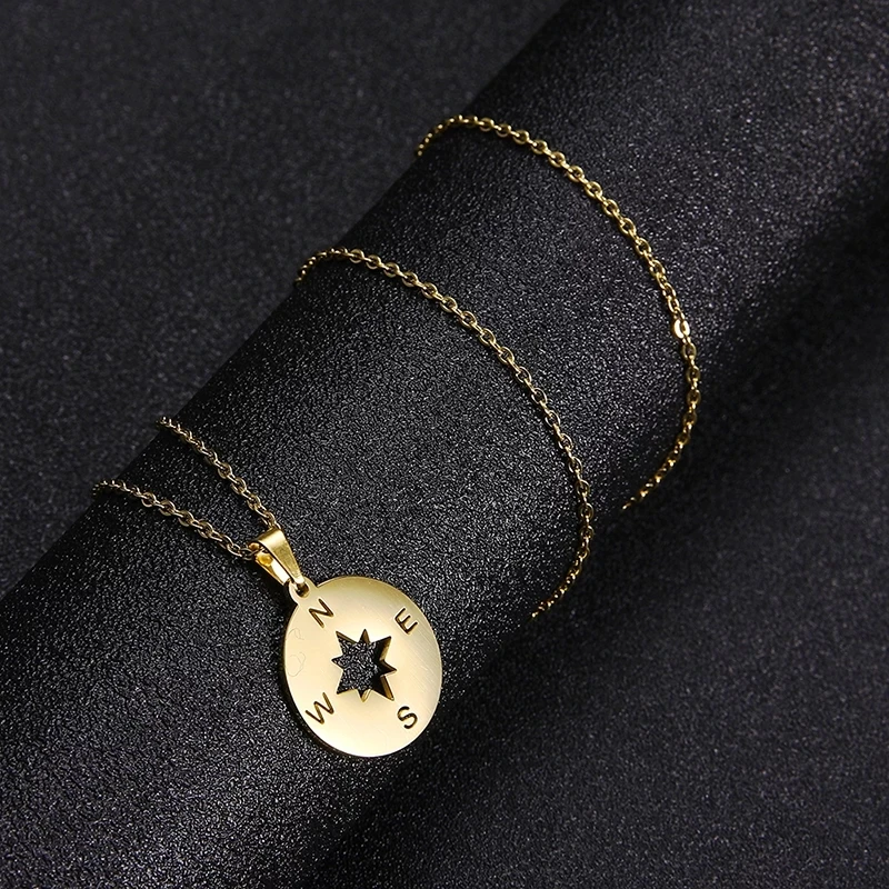 Women and Men's Unique Design Stainless Steel Necklaces Hollow round Compass Pendant with Gold Plating Wholesale Stock Jewelry