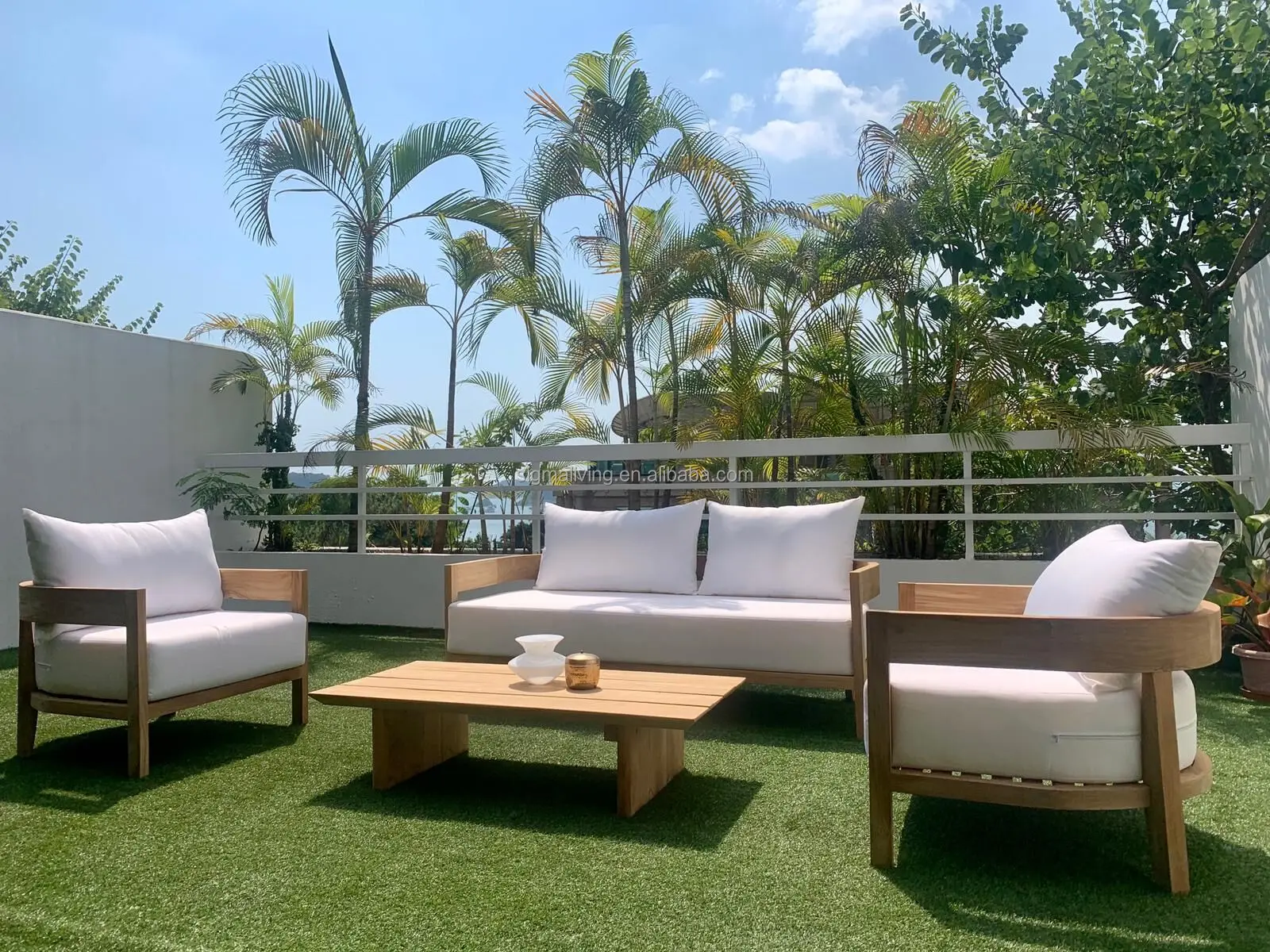 Customized outdoor metal patio sun bed new modern aluminum chaise lounger high-end outdoor lounger