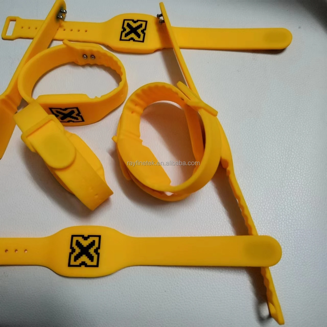 재사용 가능한 UHF RFID 팔찌 발목 태그 장거리 1-6M 패시브 EPC Gen2 UHF RFID 철인 3 종 경기 타이밍 칩 수영  사이클링 MTB