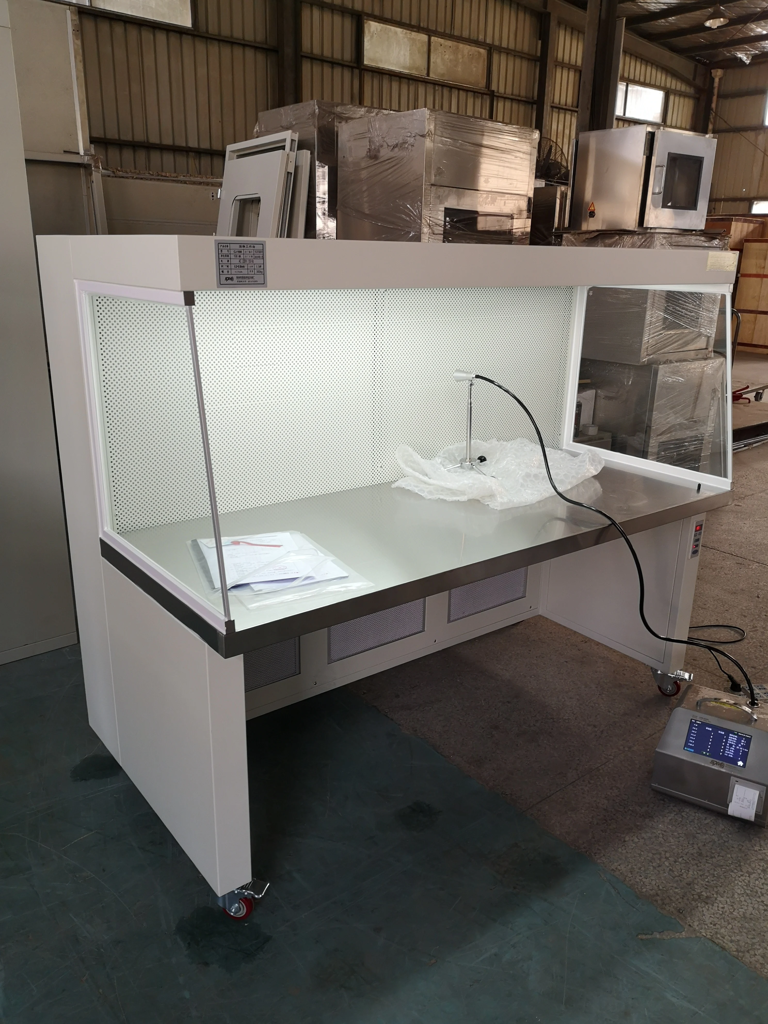 Ламинарная скамья для посадки грибов класса 5