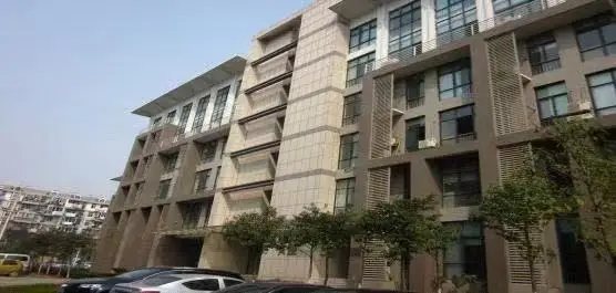 Dongguan Luki International Trade Co., Ltd.