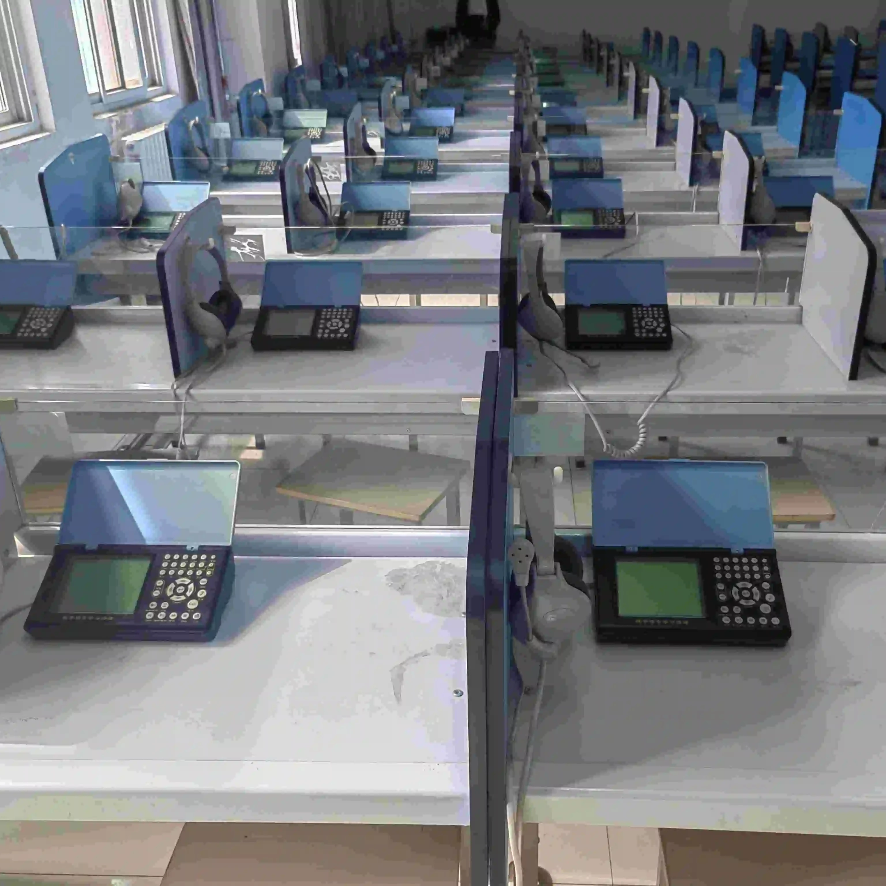 Speech Room Classroom Language Equipment Learning Software Multilingual Foreign Language Speech Laboratory Equipment 12 Months