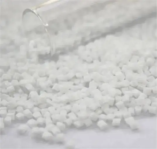 ПЭТ полиэтилентерефталат чип гранулы пластиковые по низким ценам