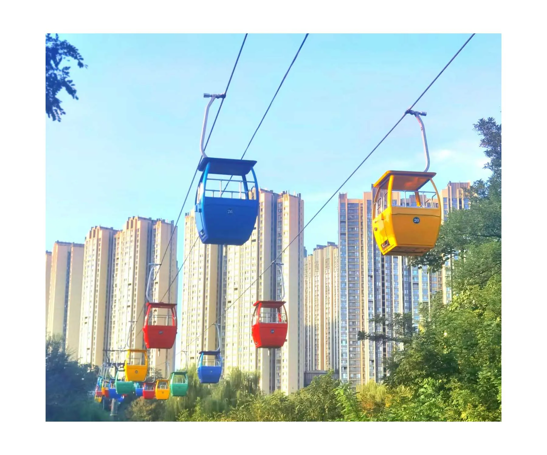 Ropeway Aerial Tramway Gondola Lift Cable Cars Ropeway With Middle ...