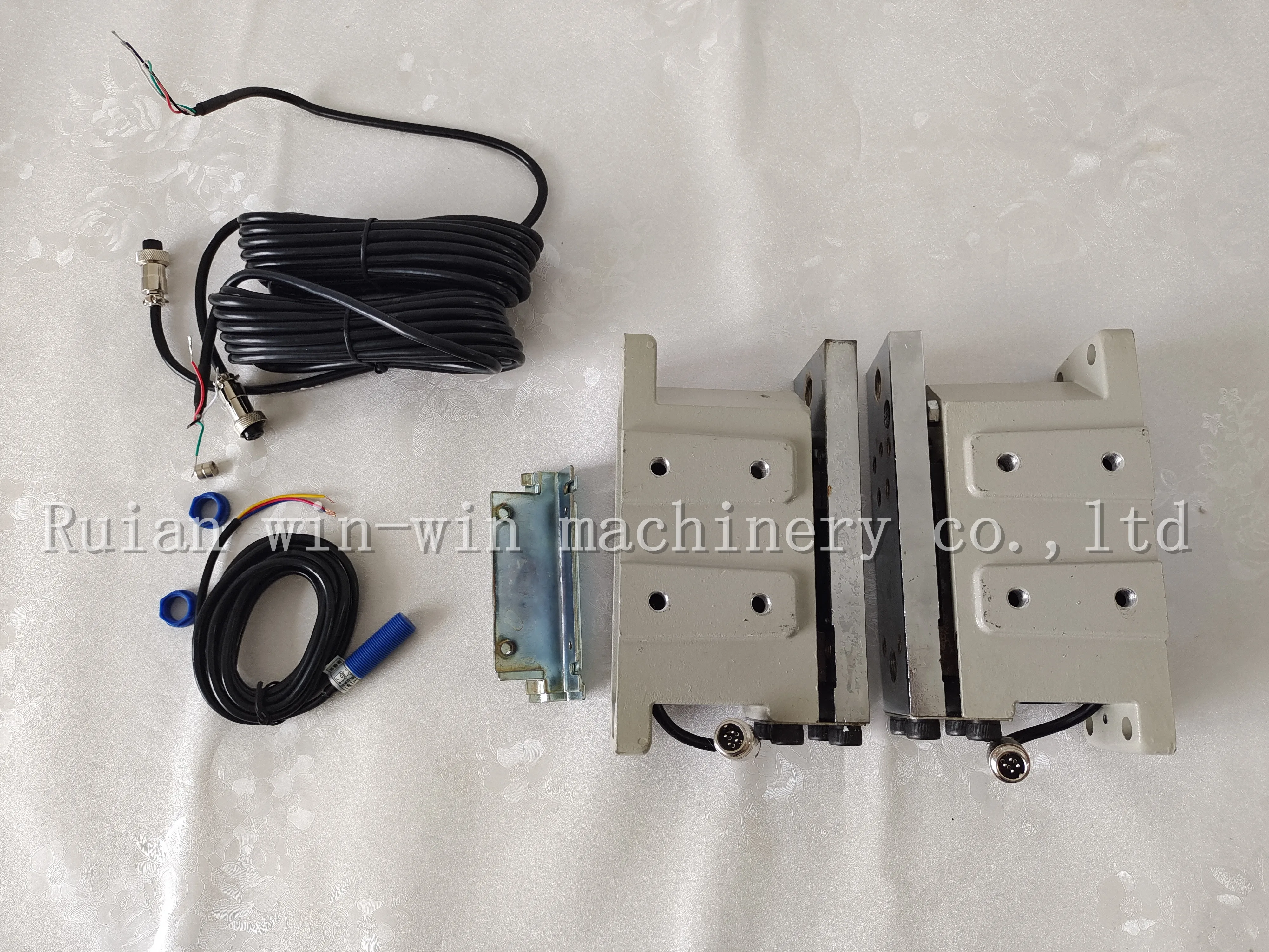 ZXT-B-2000 Zxtec Automatic Tension Control System for Flexo Printing