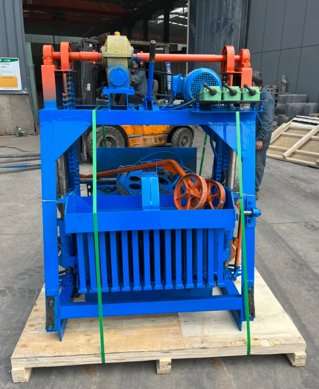 Movable Block Moulder Engines Cement 500 Small Scale Concrete Mini