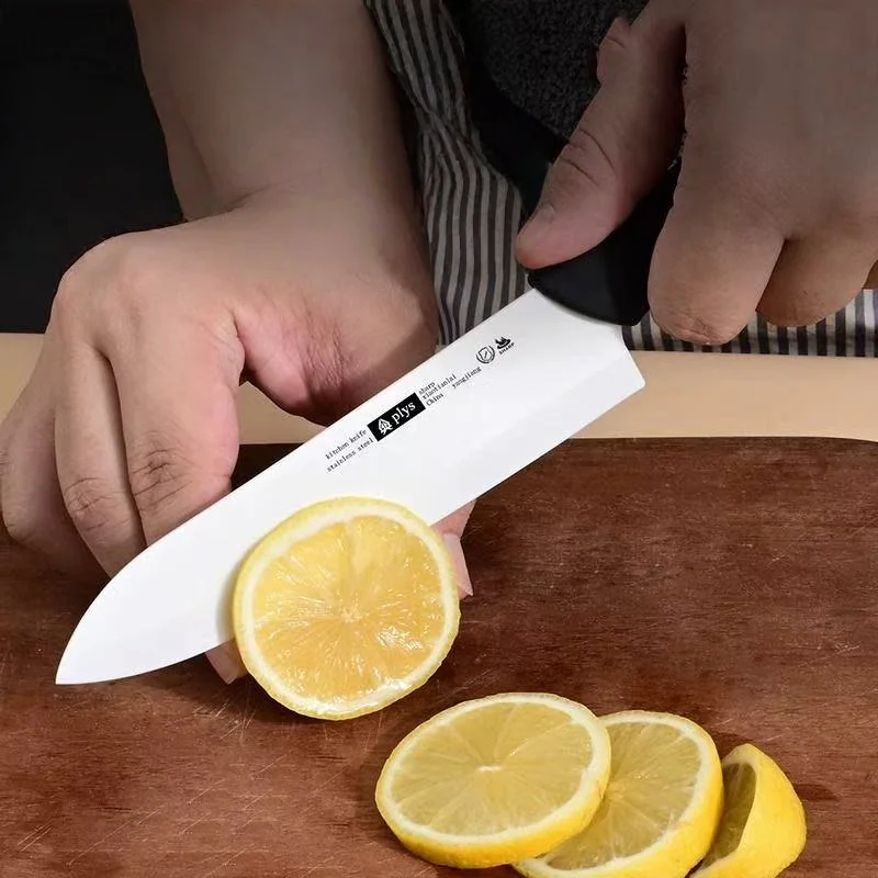 Ensemble de 5 accessoires de cuisine en céramique de haute qualité, comprenant un couteau et des accessoires compatibles lave-vaisselle, le tout présenté dans un coffret cadeau._voghion.com