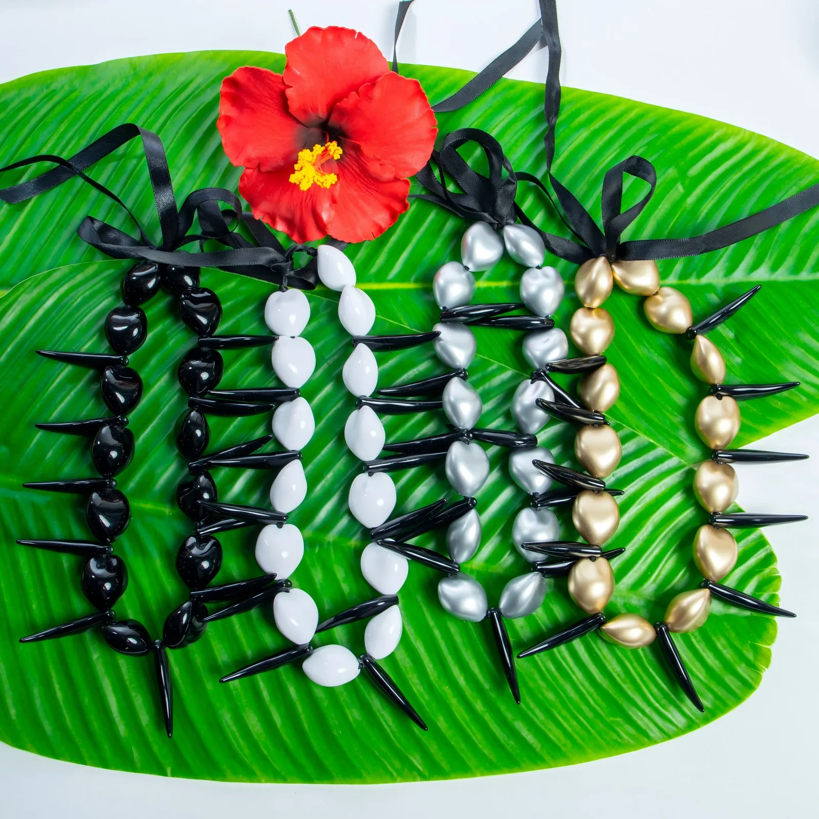 Samoan Artificial Acrylic Ula Nifo Lei Faux Boars Tusks Teeth w Kukui Nut Lei Choker Necklace
