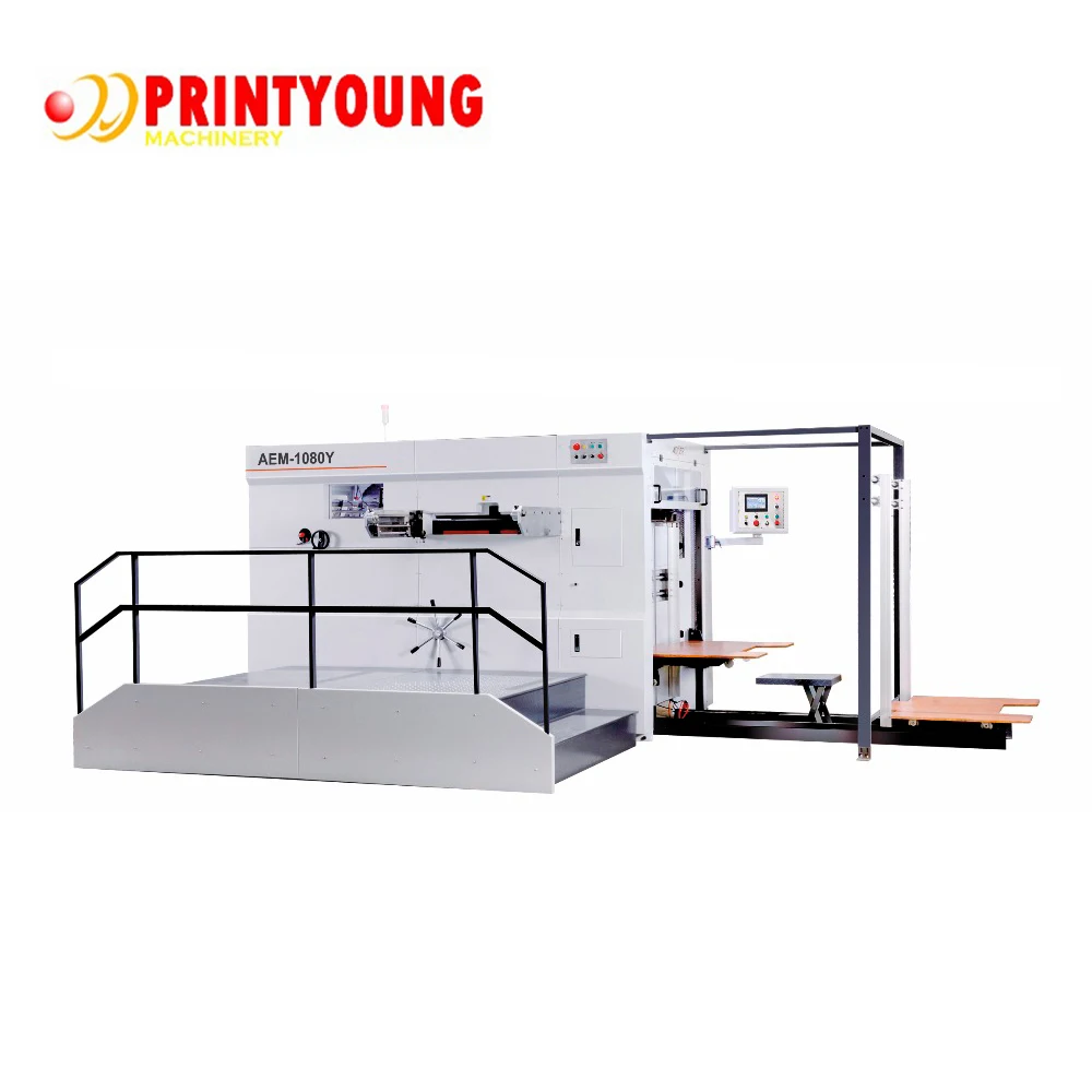 Semi-Automatic Flat Bed Die Cutting Machine with 4 Suction Hooks High Productivity Computerized 380V Motor 7000 Sheets/H