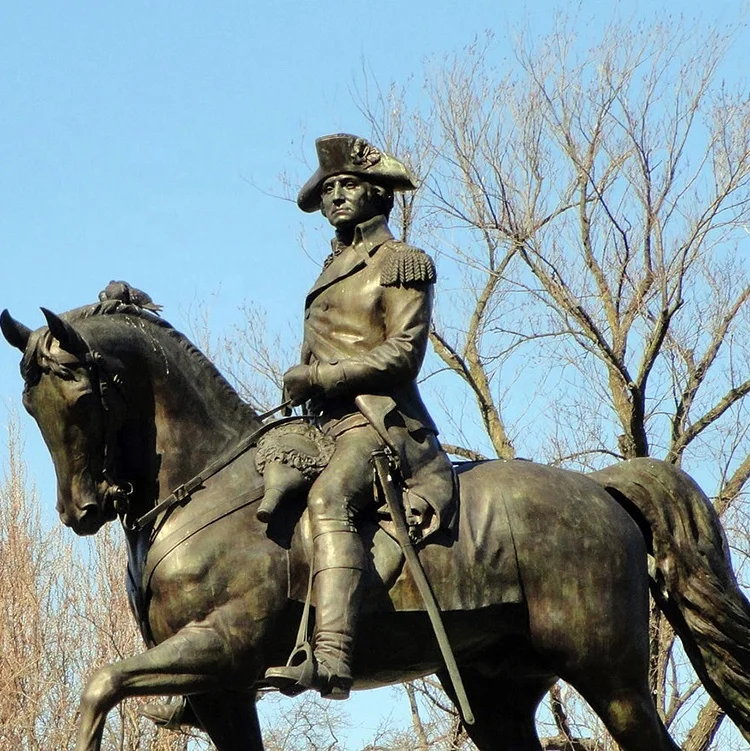 金属製騎馬像の彫刻 ColBase