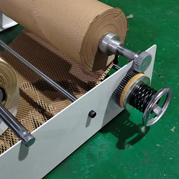 Factory direct environmental protection honeycomb kraft paper roll packaging machine