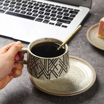 Wholesale 250ml Hand Painted Vintage Ceramic Espresso Cup and Saucer for Restaurant Party with Lid for Coffee Tea Beer Water