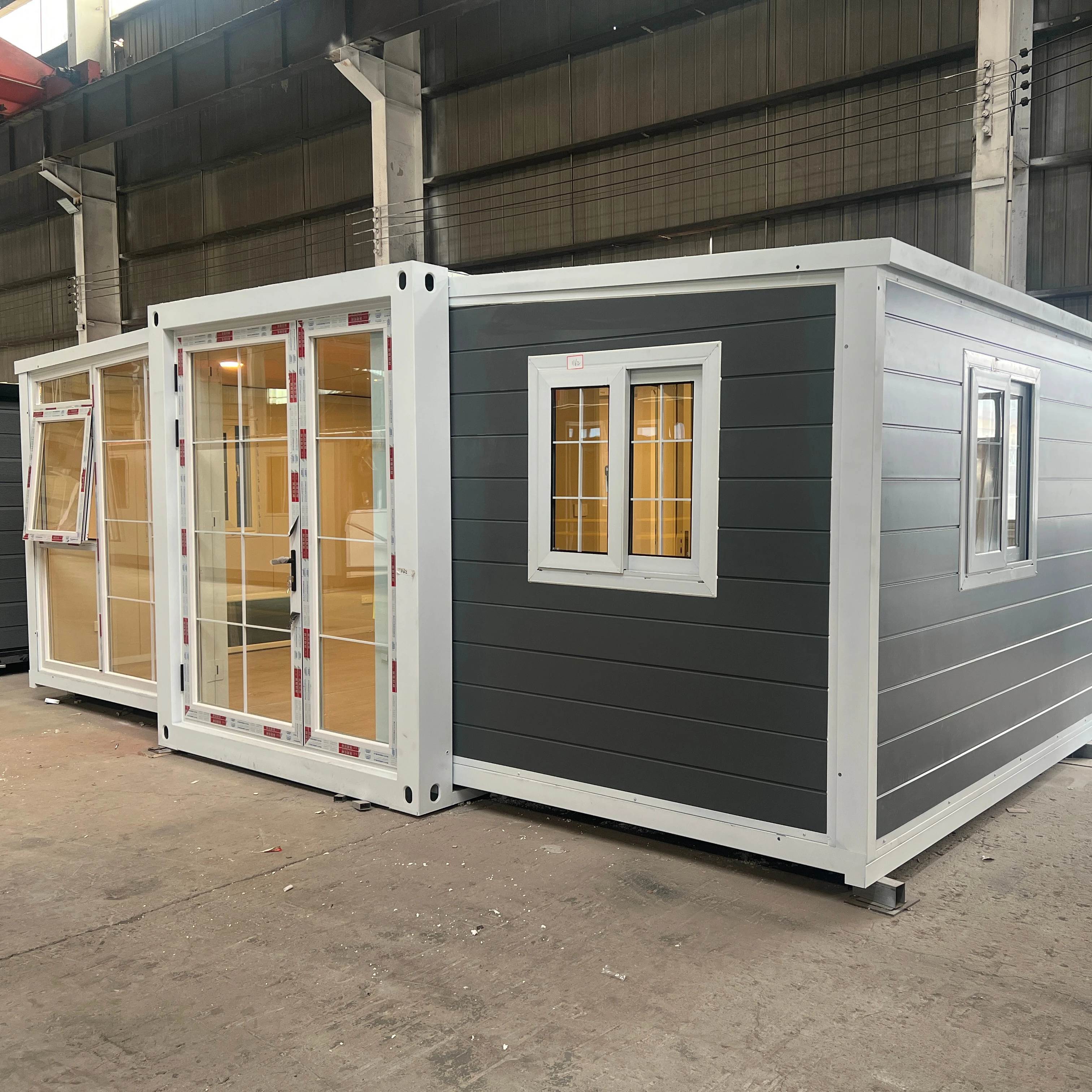 Professional Design Luxury Prefabricated Steel Container House Portable Collapsible Expandable Container House for Sale