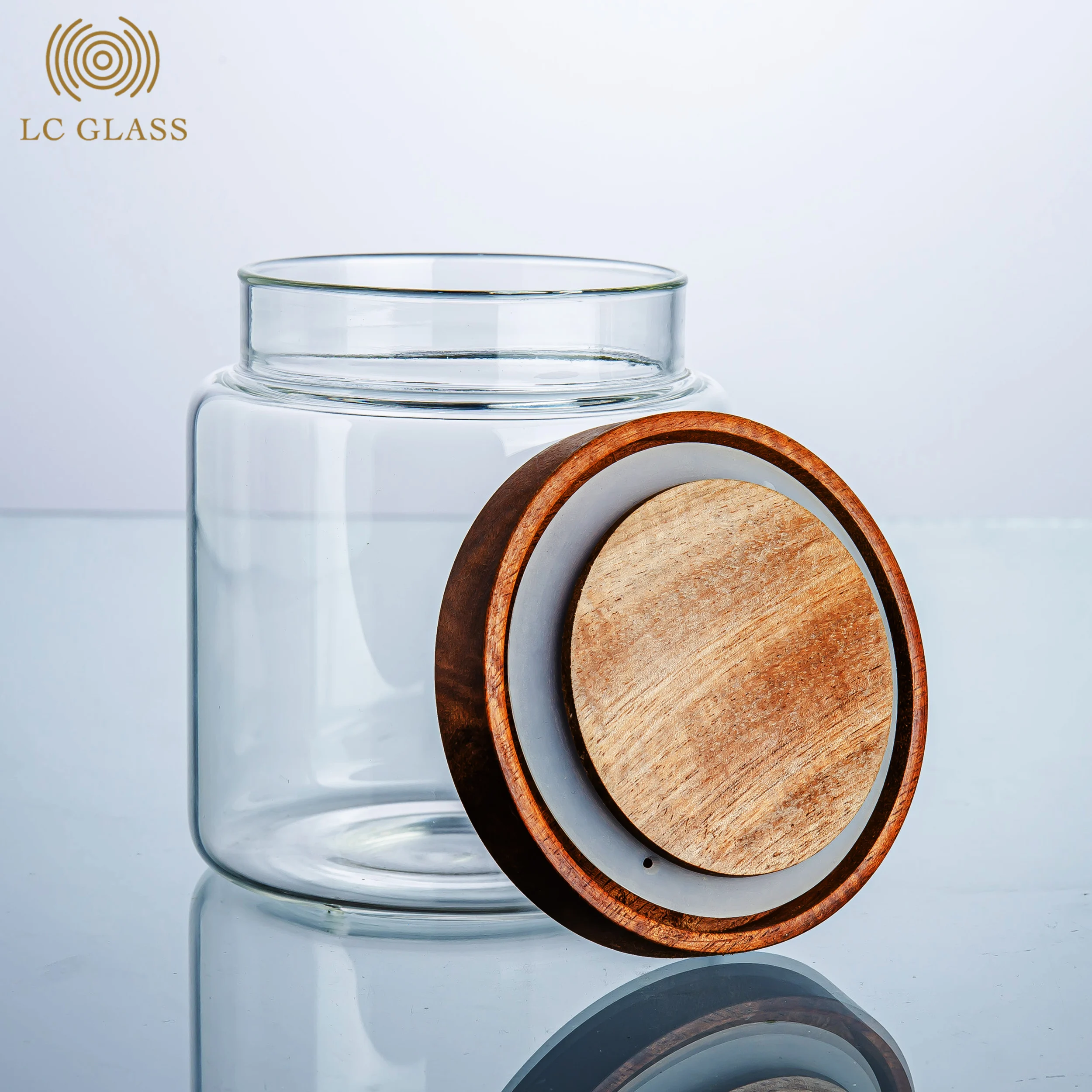 High Quality Selling Borosilicate Glass Storage Jar Food Container with Clamp Airtight Bamboo Wooden Lid