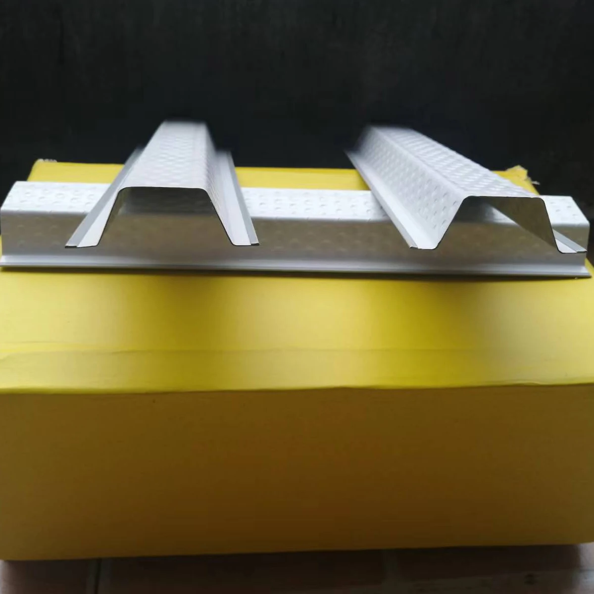 Export Standard Furring Channel Clip Competitive Price Metal Furring Channel Sizes