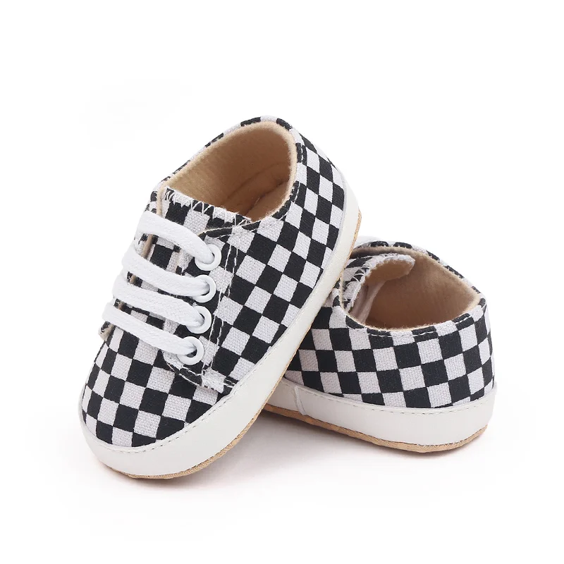 2022 New Arrival Plaid Design Canvas Baby Soft Sole Sneakers Shoes supplier
