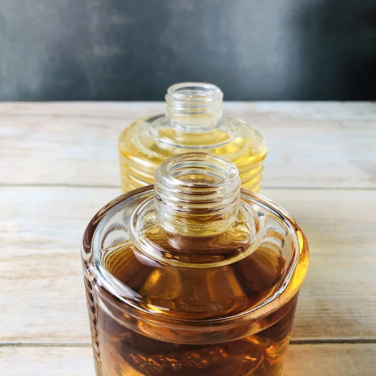 Wholesale Stackable Mini 100ml 150ml 200ml Gin Rum Liquor Glass Bottle