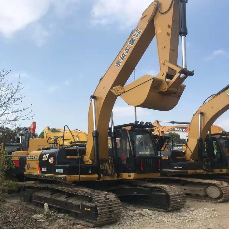 cat320d.jpg