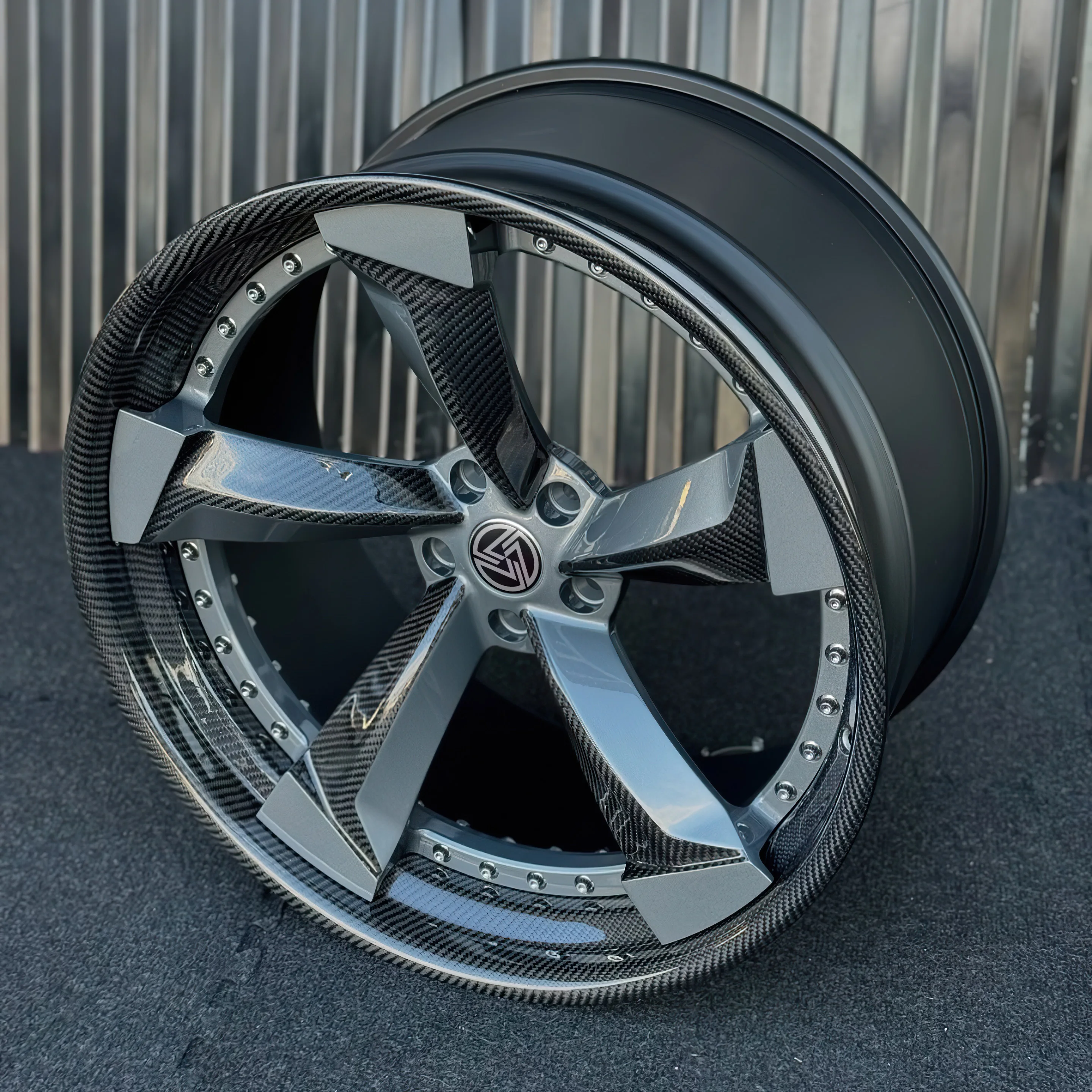 XL Forged Carbon Fiber Wheels 5x100 5x108 5x112 Rims for Toyota Nissan Subaru Sports Cars OEM ODM Custom Finish Wheel - Image 1