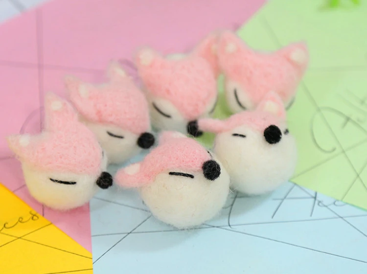 Customized Colorful Multisize Wholesale Handmade Wool Felt Ball Pom