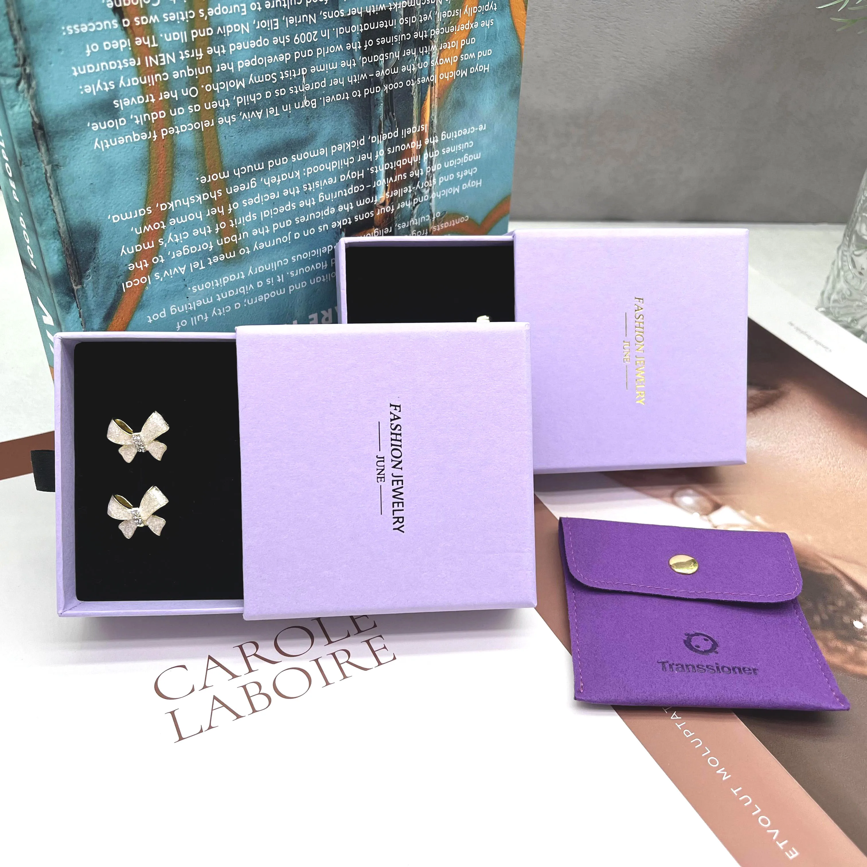 Wholesale Luxury Jewelry Packaging - Custom Boxes & Pouches