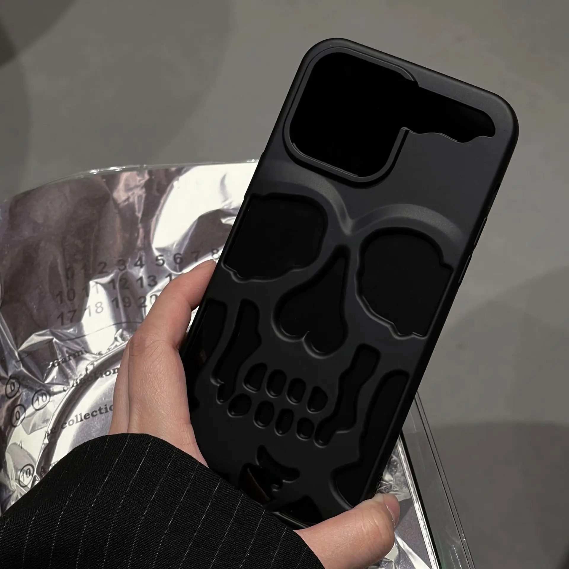 Halloween Matte Skull Hollow Phone Case for iPhone 11 12 13 14 15 16 Pro Max Cooling Anti-fall Mobile Covers